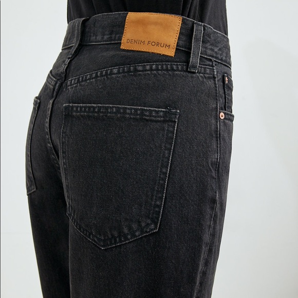 Aritizia Denim Forum The Boyfriend High Rise Loose 28L | Black Eyeliner Size 26 - Picture 8 of 10